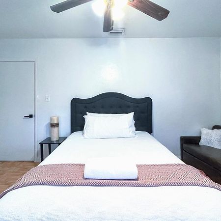Akeyi Miami305 Private Bedrooms Bagian luar foto
