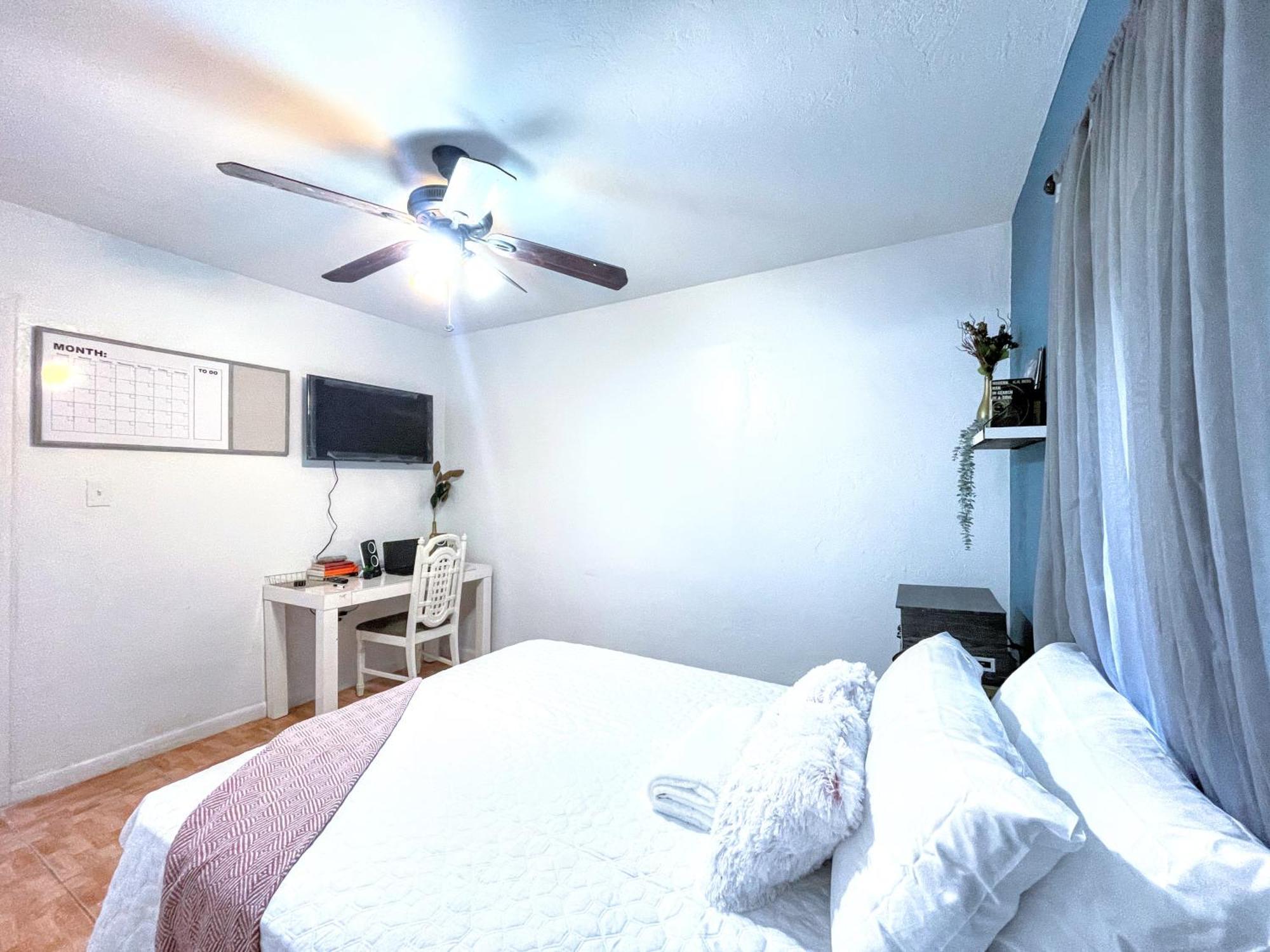Akeyi Miami305 Private Bedrooms Bagian luar foto