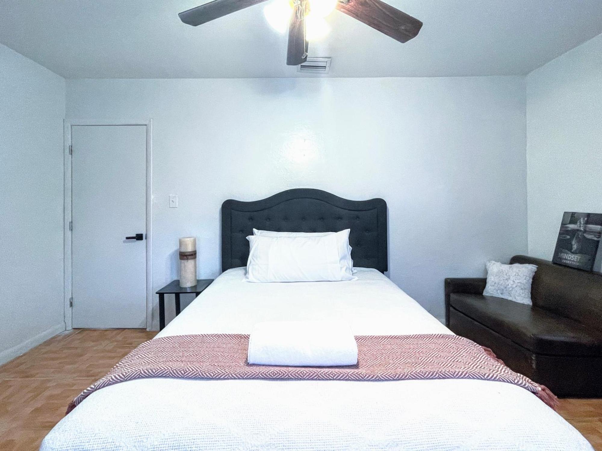 Akeyi Miami305 Private Bedrooms Bagian luar foto